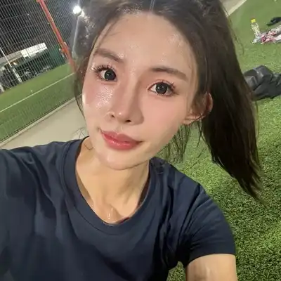 韦梓